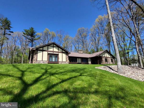 2504 EDGE WOOD DRIVE DR, Tyrone, PA 16686