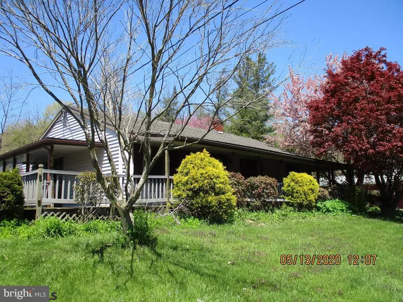 3058 S EAGLE VALLEY RD, Julian, PA 16844