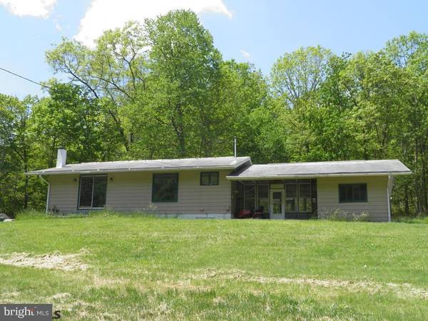 14920 RENOVO RD, Renovo, PA 17764