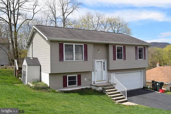 323 HEPBURN ST, Bellefonte, PA 16823