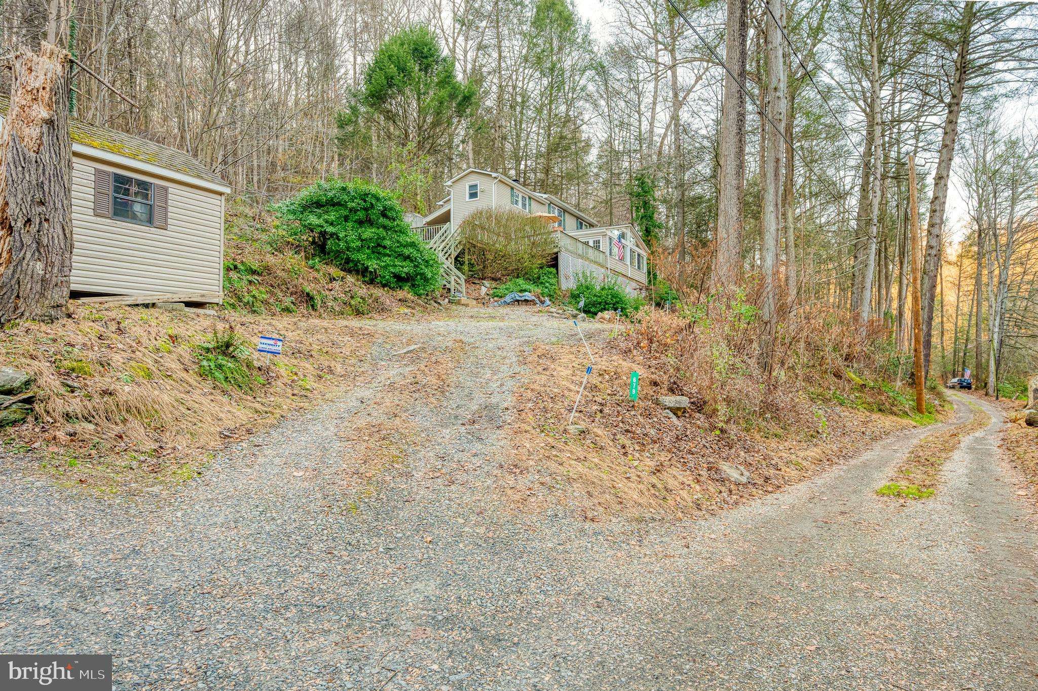 Airville, PA 17302,679 FALLS RD