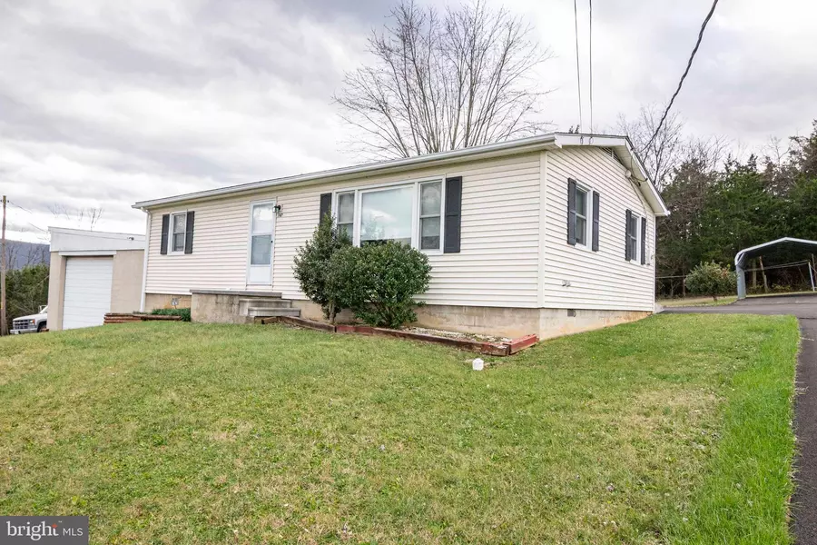 747 ASH ST, Strasburg, VA 22657