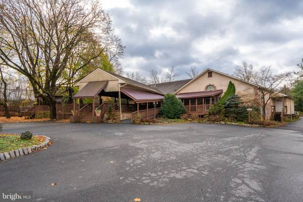 1770 MEADOWS RD, Hellertown, PA 18055