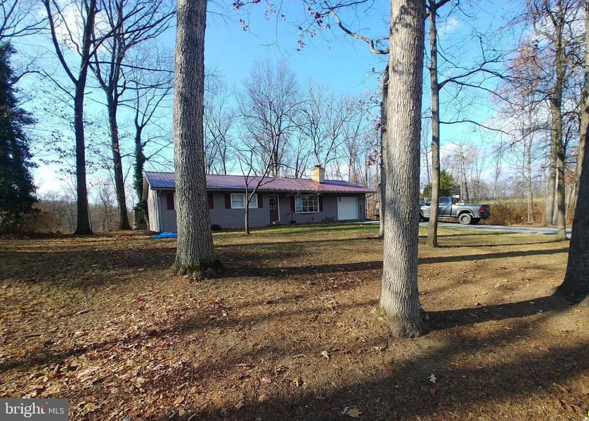 42 JUMPER RD, Shippensburg, PA 17257