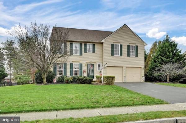 82 HILLCREST RD, Marietta, PA 17547