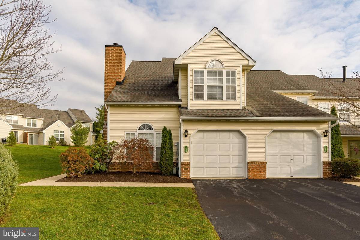 Wyomissing, PA 19610,124 HICKORY LN