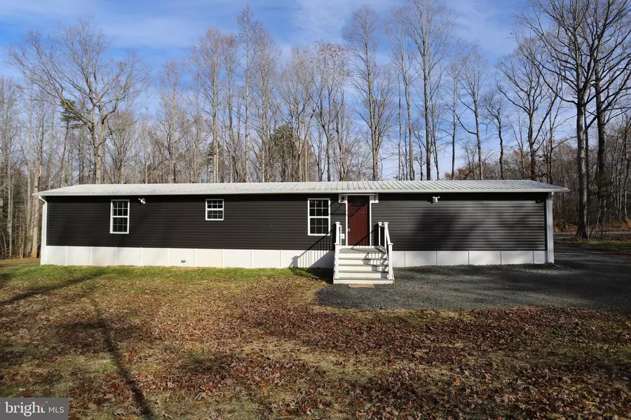 3011 DOCTORS RD, Louisa, VA 23093