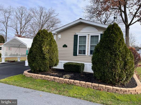 504 MAPLE DR, Green Lane, PA 18054