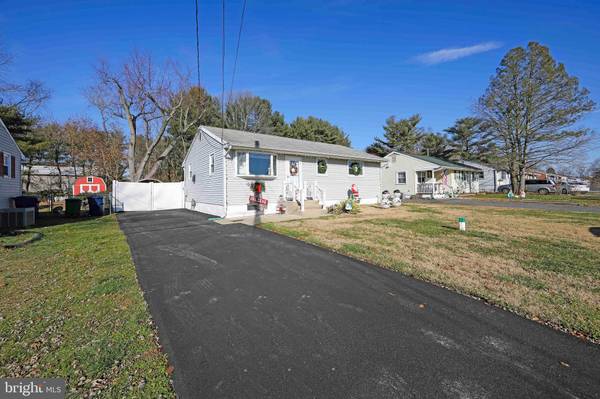 5 BATTLES RD, Williamstown, NJ 08094