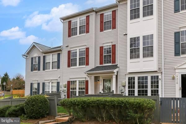 9316 FRINGE TREE LN, Manassas, VA 20110