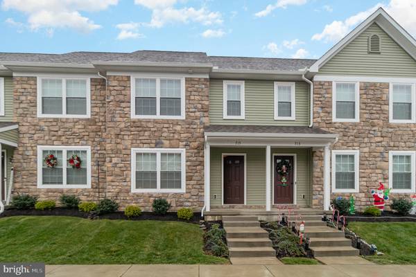 715 FARMWOOD LN, Lebanon, PA 17042