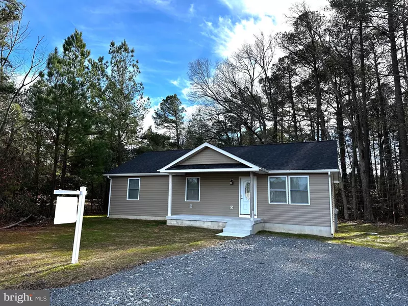 22 CURRIOMAN CT., Montross, VA 22520