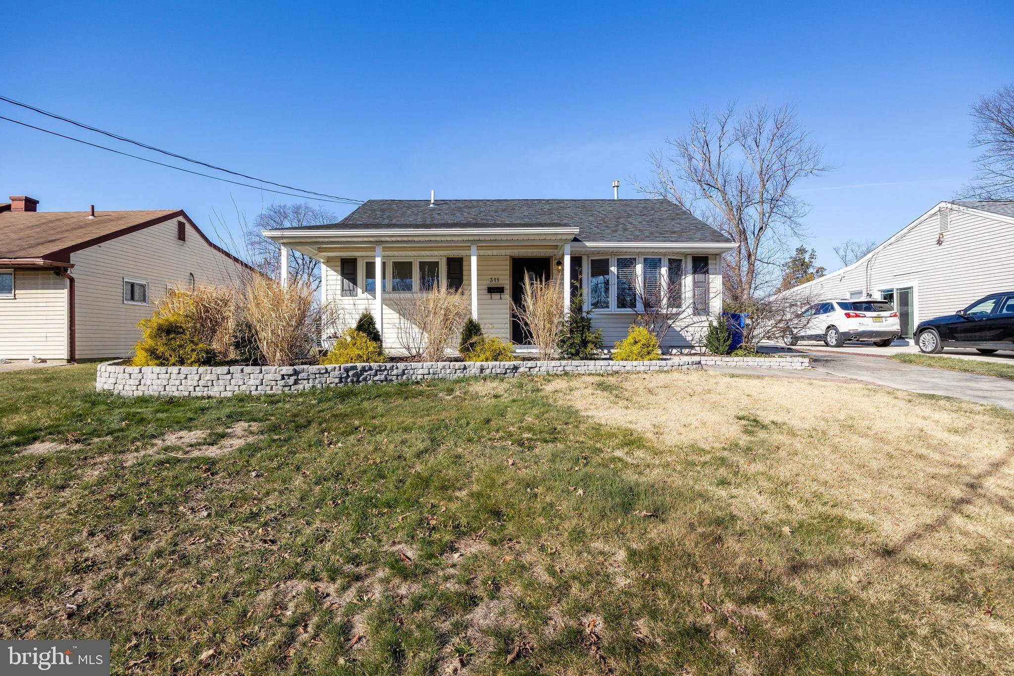 311 MILDRED AVE, Maple Shade, NJ 08052
