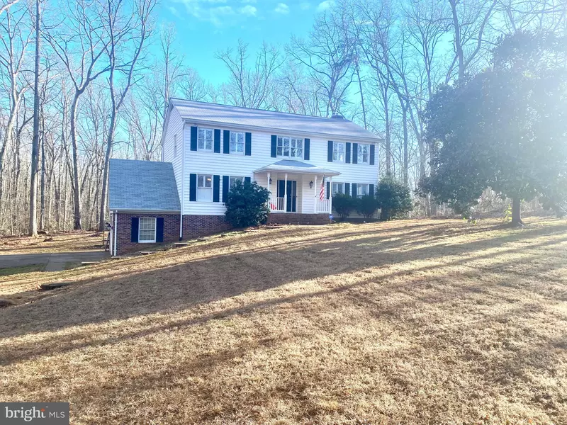 1007 NINE MILE RUN DR, Fredericksburg, VA 22407