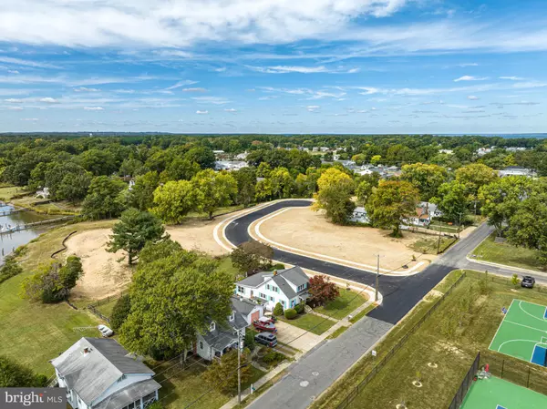 Colonial Beach, VA 22443,300 LYNNHAVEN AVENUE #LOT 16