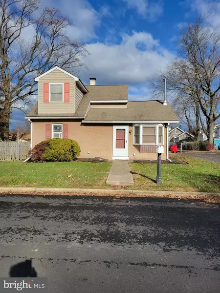 533 6TH AVE, Warminster, PA 18974