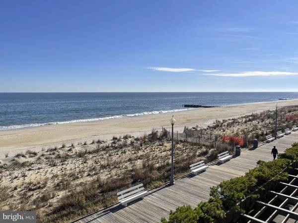 2 VIRGINIA AVE #205, Rehoboth Beach, DE 19971