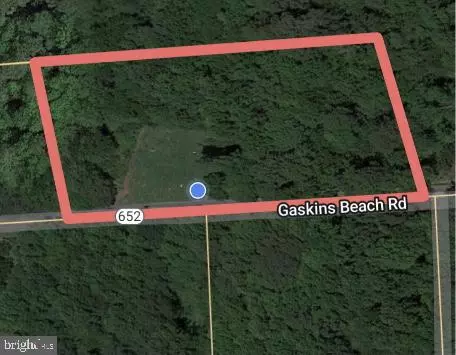 407 GASKINS BEACH RD, Reedville, VA 22539