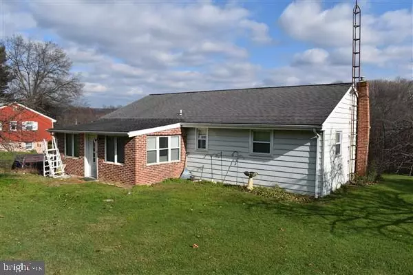 Manheim, PA 17545,1554 LOCUST GROVE RD