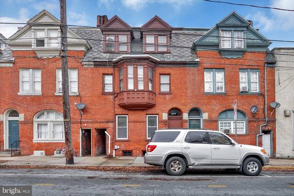 345 W KING ST, York, PA 17401