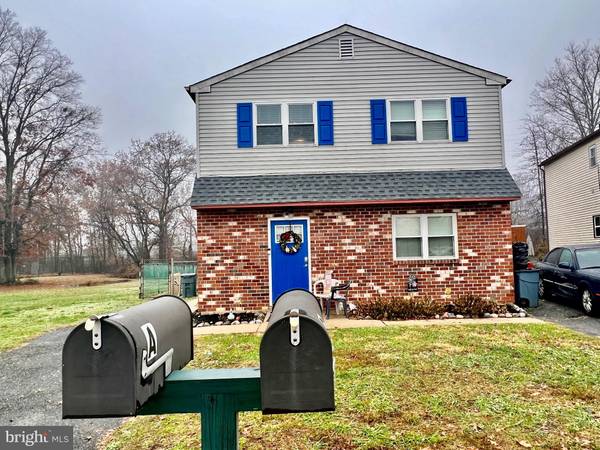 505 CORINTHIAN AVE, Essington, PA 19029