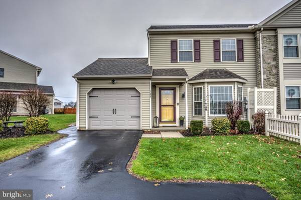 148 BRIDLE PATH, New Holland, PA 17557