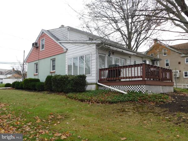 Pennsburg, PA 18073,563 DOTTS ST