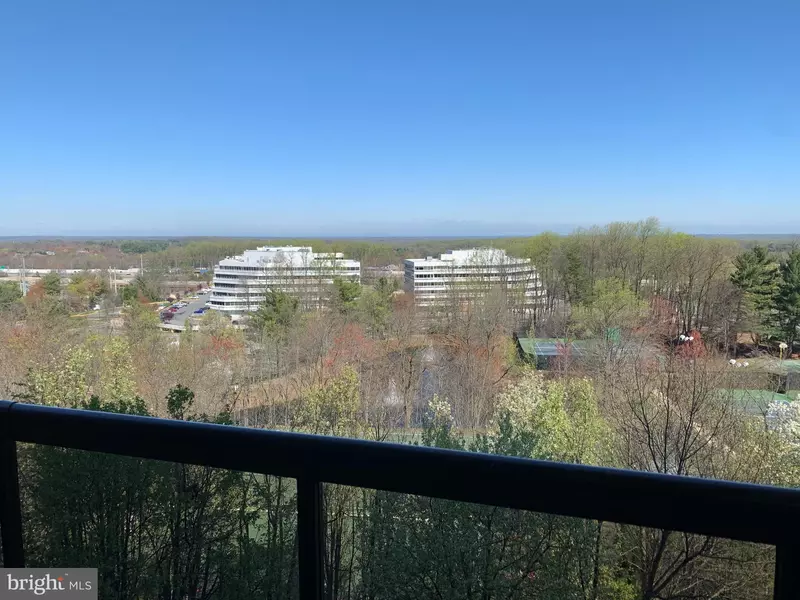 8380 GREENSBORO DR #402, Mclean, VA 22102