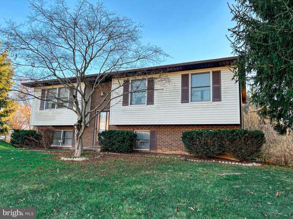 2025 RED RIVER RD, Sykesville, MD 21784