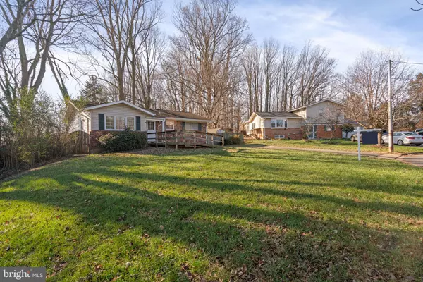 Annandale, VA 22003,7903 COLLEGE LN