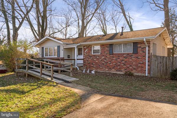 Annandale, VA 22003,7903 COLLEGE LN