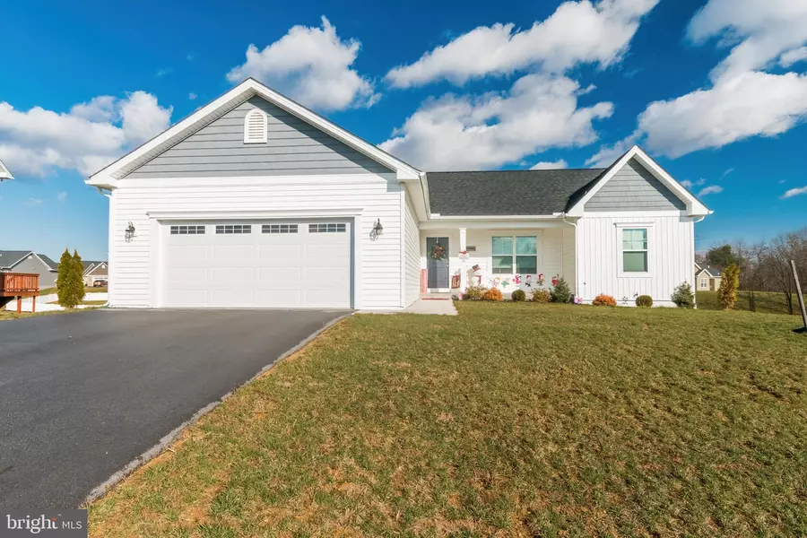 49 TRIFECTA TRL, Martinsburg, WV 25404