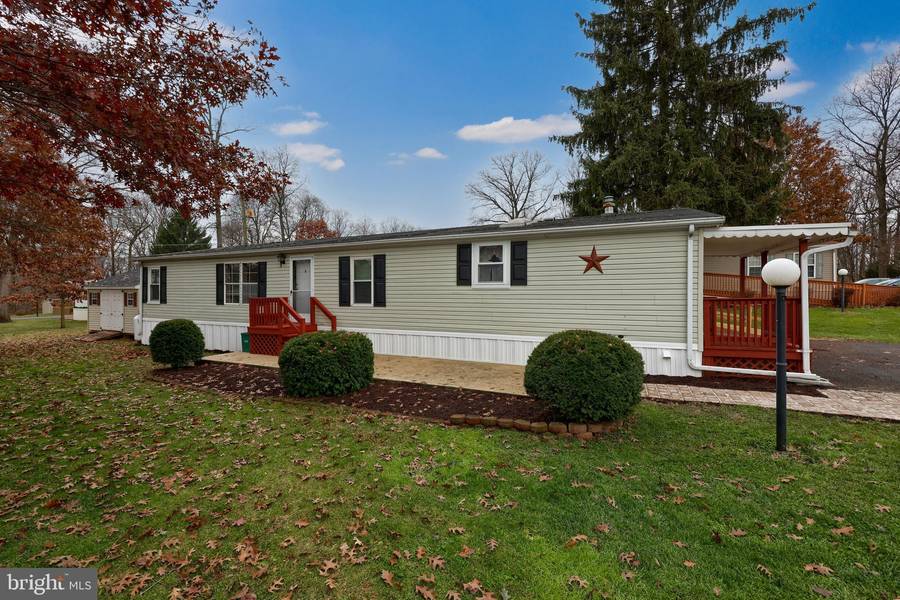 63 RAINBOW CIR, Elizabethtown, PA 17022