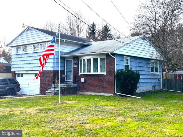 2570 TRUMBAUERSVILLE RD, Quakertown, PA 18951