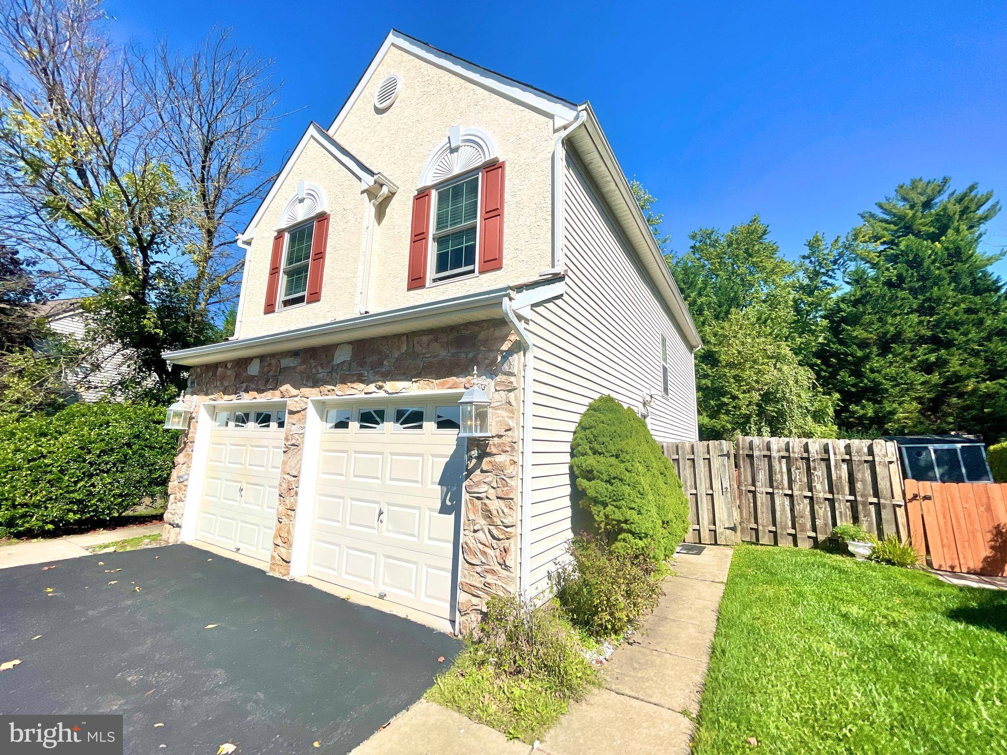 Philadelphia, PA 19128,9003 BUTTONWOOD PL