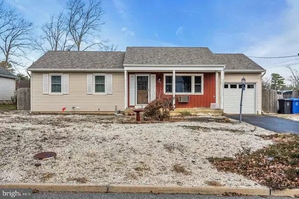 1014 CREW LN, Manahawkin, NJ 08050