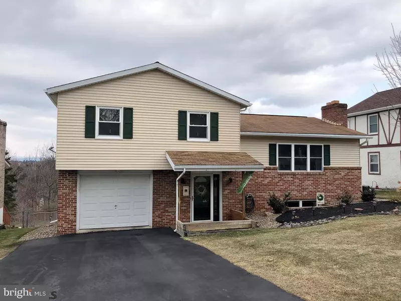 211 HOMESTEAD LN, Boalsburg, PA 16827