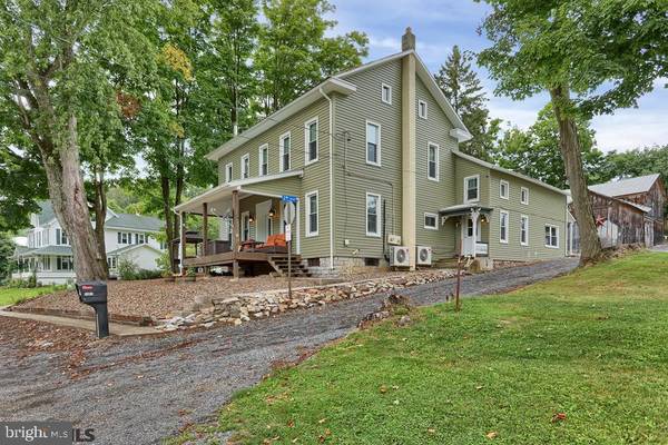 1351 PENNS CREEK RD, Coburn, PA 16832