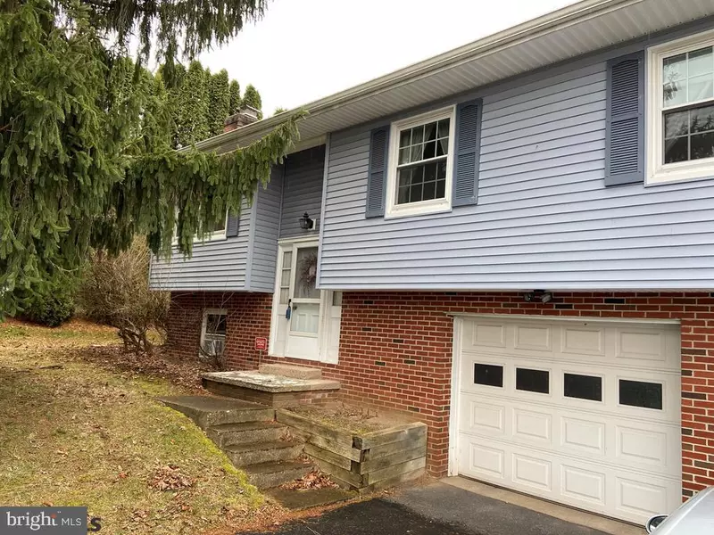 407 WEST DR, Boalsburg, PA 16827