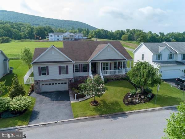 315 JAY LN, State College, PA 16801