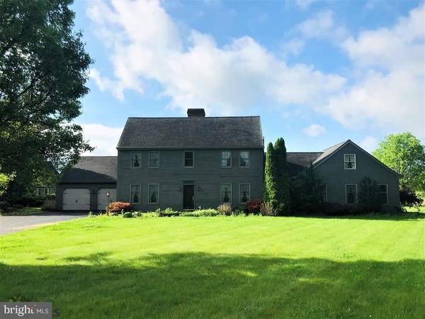 10 E COLONIAL DR, Reedsville, PA 17084