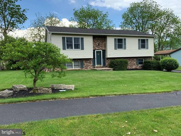 243 N VANESSA DR, Bellefonte, PA 16823