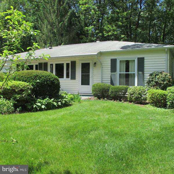 464 WESTGATE DR, State College, PA 16803