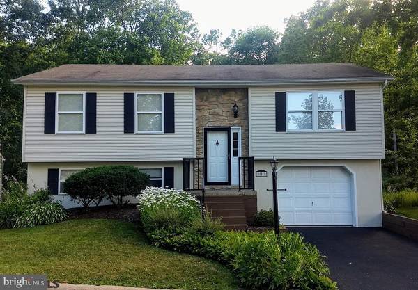 157 GHANER DR, State College, PA 16803