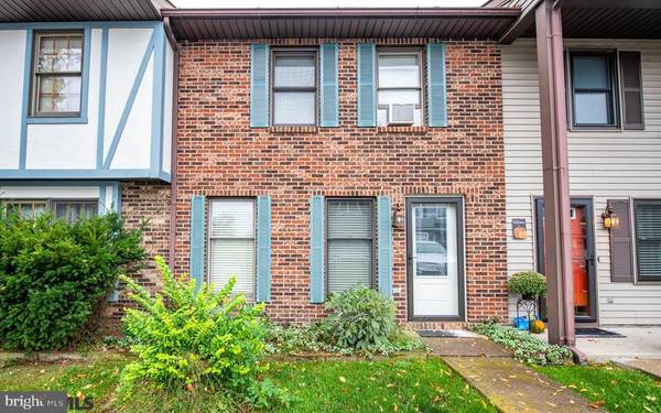 6 KADI DR, Mill Hall, PA 17751