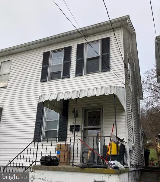 40 CATHERINE ST, Lewistown, PA 17044