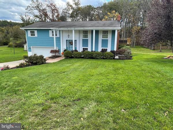 138 GLENBY DR, Tyrone, PA 16686