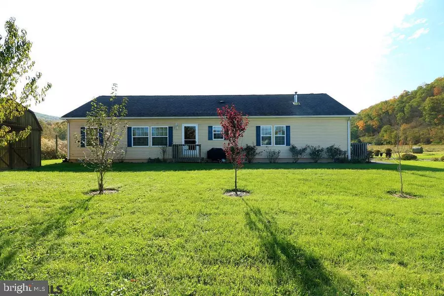 294 HAWK LN, Julian, PA 16844