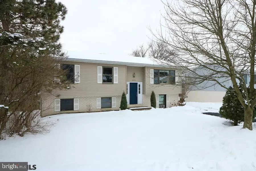 2673 PENBROOK LN, State College, PA 16801