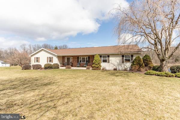 239 LUTZ LN, Port Matilda, PA 16870